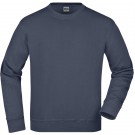 color:navy